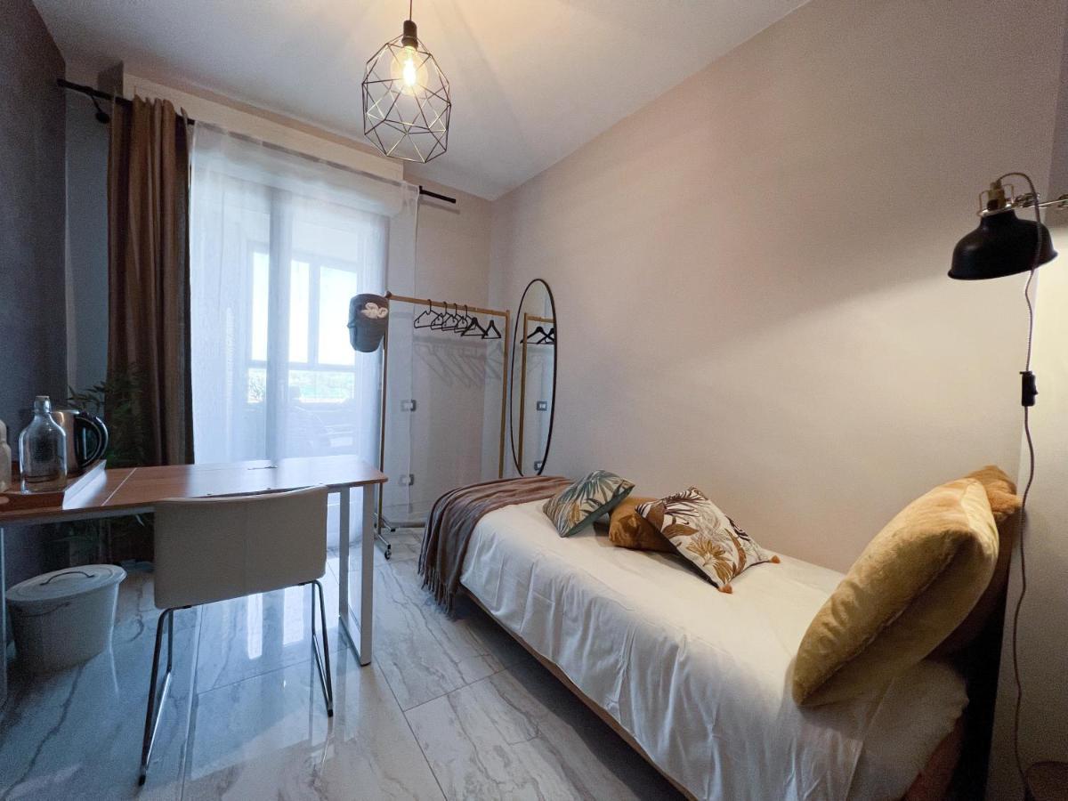 Holy-Day Rooms Milano Exterior foto