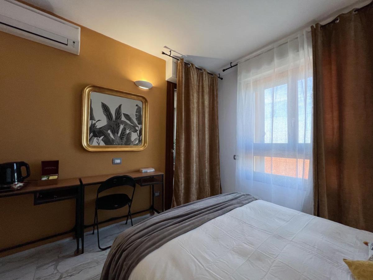 Holy-Day Rooms Milano Exterior foto